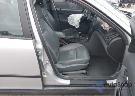 2004 Saab 9-3 Linear from USA, damaged, VIN YS3FB45S841057688